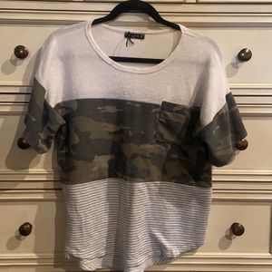 Patterned t shirt